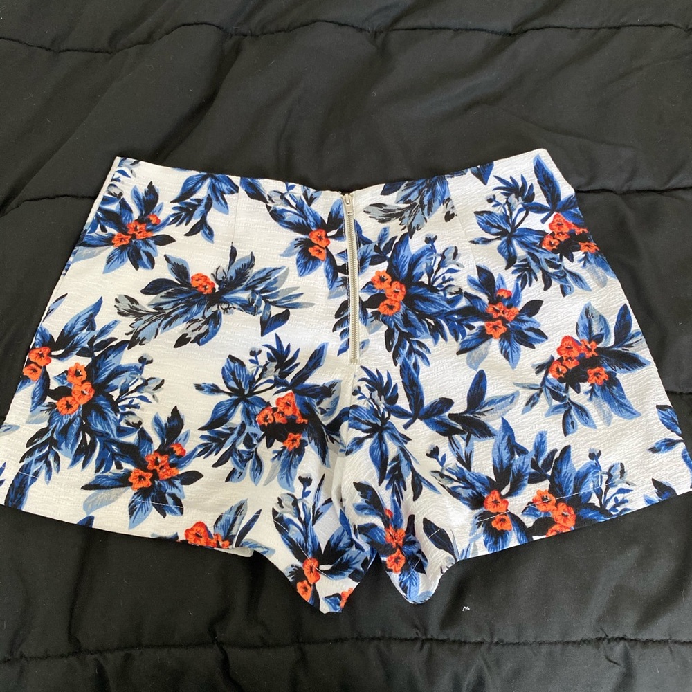Patterned Shorts - image 2